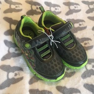 TMNT LIGHT UP SHOES